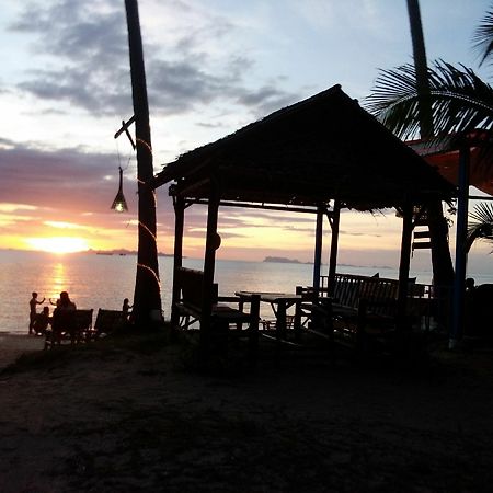 I Talay Beach Bar & Cottage Taling Ngam Kültér fotó
