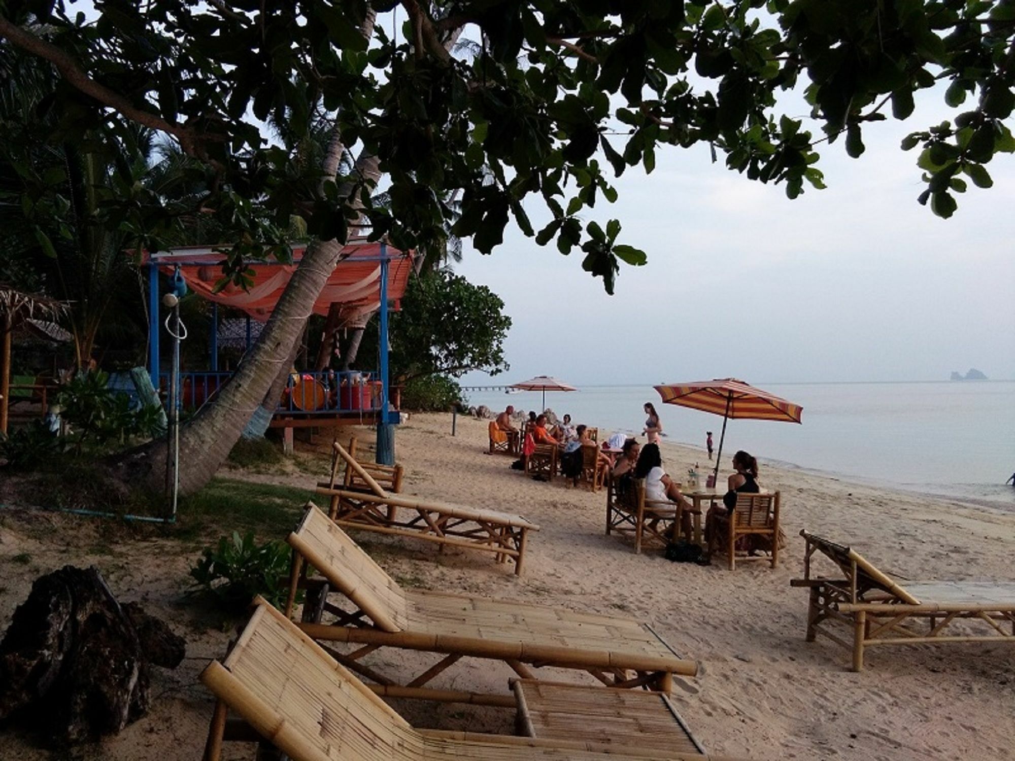I Talay Beach Bar & Cottage Taling Ngam Kültér fotó